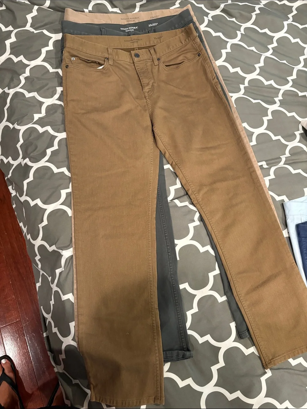 Banana Republic Men's Pale Pink Straight Jeans